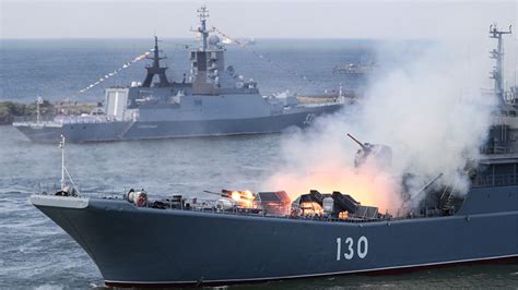 R­u­s­ ­d­o­n­a­n­m­a­s­ı­ ­H­a­z­a­r­ ­D­e­n­i­z­i­­n­d­e­